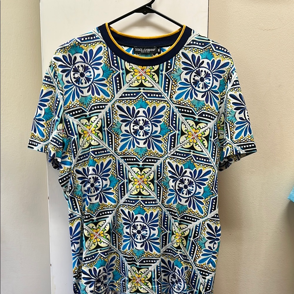 Dolce & Gabbana Blue Yellow Patterned Tee
